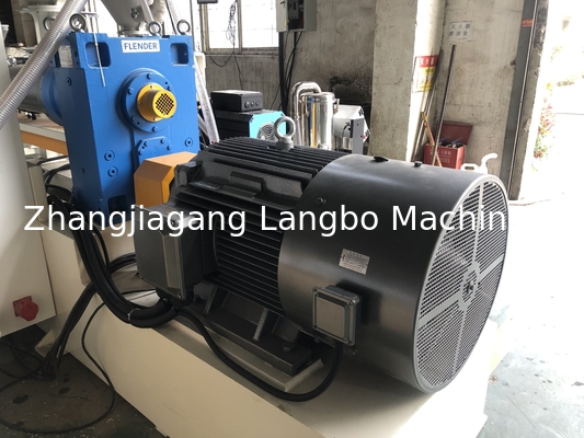 पीई पाइप सिंगल स्क्रू एक्सट्रूडर 210KW 75/38 उच्च क्षमता