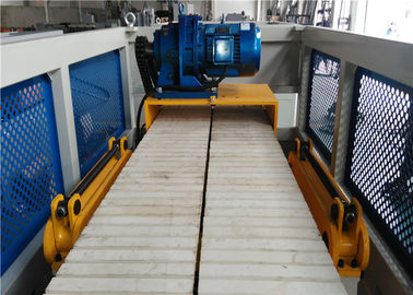 टिकाऊ पीवीसी लकड़ी प्लास्टिक प्रोफाइल फर्श extruder मशीन