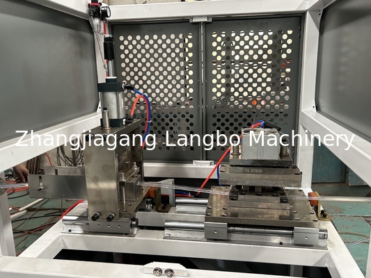 ब्लैक पीवीसी सुपरमार्केट प्रोफाइल उत्पादन लाइन एकल पेंच extruder प्रोफाइल extrusion लाइन