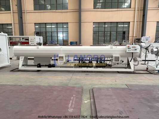 50-200 मिमी पीवीसी-यू पाइप एक्सट्रूज़न लाइन 80/156 55kw एकीकृत गियरबॉक्स और सीमेंस मोटर के साथ