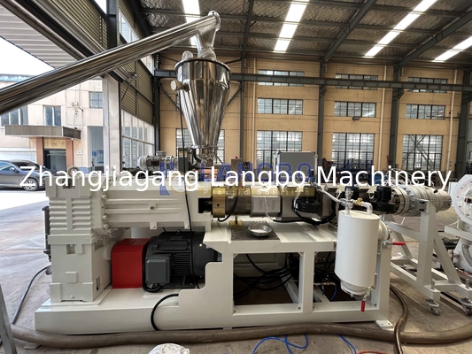 जल आपूर्ति 90-315 पाइप व्यास के लिए उच्च गति 90/156 extruder के साथ पीवीसी पाइप बनाने की लाइन