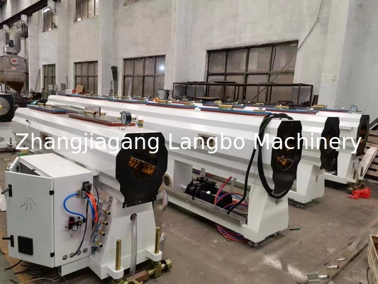 380V 50 हर्ट्ज या अनुकूलित वोल्टेज पीवीसी पानी विद्युत conduit पाइप ट्यूब extruding उत्पादन लाइन मशीन