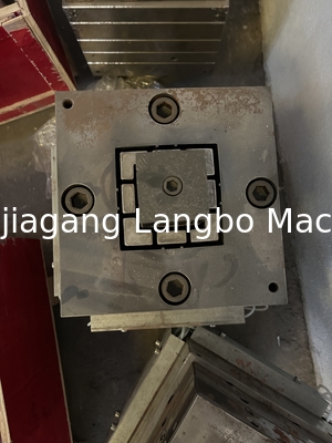 लकड़ी प्लास्टिक WPC दीवार पैनल प्रोफाइल extruder मशीन / extrusion लाइन