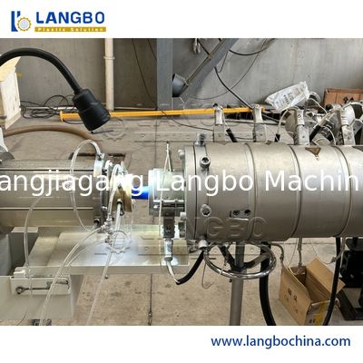 16 से 1600 मिमी हाई स्पीड प्लास्टिक एचडीपीई पीपीआर पानी की आपूर्ति जल निकासी सिंचाई पाइप गैस नली विद्युत नली नली बनाने की मशीन एक्सट्रूज़न लाइन