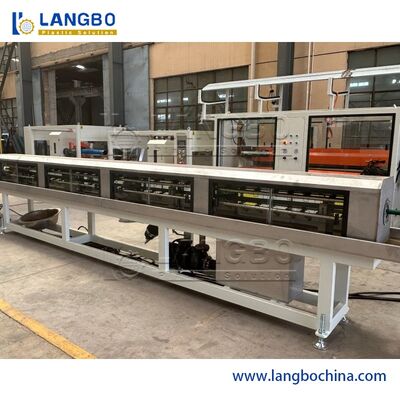 कम बिजली की खपत के साथ स्वचालित सिंगल स्क्रू पीपीआर पाइप एक्सट्रूज़न लाइन