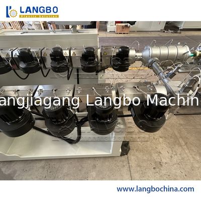 उच्च आउटपुट उन्नत पीपीआर प्लास्टिक एक्सट्रूज़न उत्पादन लाइन एकल पेंच एक्सट्रूडर पाइप बनाने की मशीन