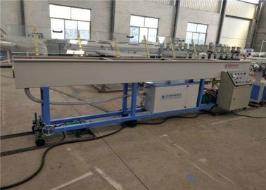 380V 50HZ वोल्टेज के साथ एल्यूमिनियम प्लास्टिक पाइप सिंगल स्क्रू एक्सट्रूडर मशीन