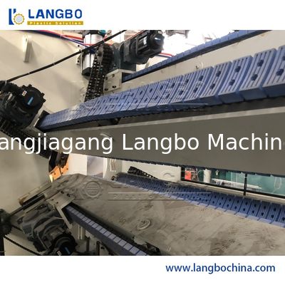 डस्ट / चिप फ्री कटिंग सिस्टम के साथ 150KG / हाई कैपेसिटी पीवीसी पाइप एक्सट्रूज़न लाइन