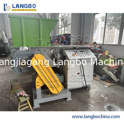 अपशिष्ट पीपी पीई बड़ी फिल्म बैग एकल शाफ्ट प्लास्टिक Shredders मशीन