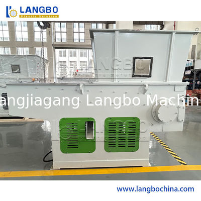 औद्योगिक कपड़ा प्लास्टिक की बोतल बुना हुआ बैग पीपी/पीई/एचडीपीई/एलडीपीई रीसाइक्लिंग क्रशर विनिर्माण मशीन अपशिष्ट प्लास्टिक पीसने एकल शाफ्ट श्रेडर