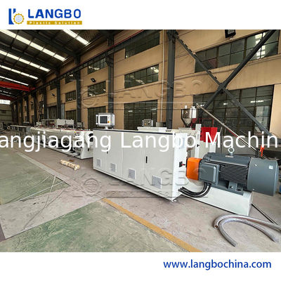 ऊर्जा सेविंग प्लास्टिक पाइप एक्सट्रूज़न लाइन, नई हालत ट्विन स्क्रू एक्सट्रूडर