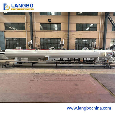 Iso बिग Capataiy हाई स्पीड प्लास्टिक पाइप मशीन एचडीपीई Ppr पाइप अंशांकन वैक्यूम