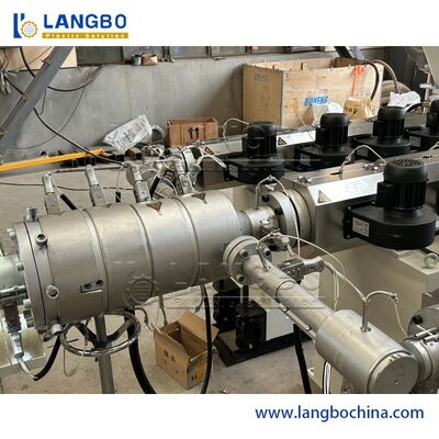 ऊर्जा-बचत स्वचालित 16-63 मिमी पीपीआर पाइप एक्सट्रूज़न बनाने की मशीन