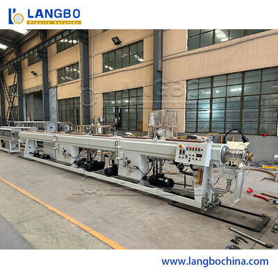 Iso बिग Capataiy हाई स्पीड प्लास्टिक पाइप मशीन एचडीपीई Ppr पाइप अंशांकन वैक्यूम