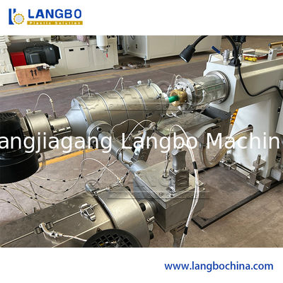 20-110 मिमी पाइप आकार के लिए 3 लेयर को-एक्सट्रूज़न SIEMENS PLC नियंत्रण के साथ PPR पाइप एक्सट्रूज़न लाइन