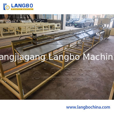 डब्ल्यूपीसी पीवीसी पैनल मशीन कोटिंग छत दीवार पैनल पीवीसी छत पैनल खोखले सजावट पैनल प्रोफाइल एक्सट्रूज़न बनाने एक्सट्रूडर मशीन