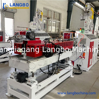 प्लास्टिक सॉफ्ट पीवीसी फाइबर नालीदार पाइप एक्सट्रूज़न मशीन