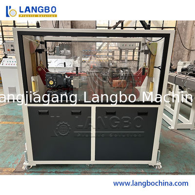 प्लास्टिक मूल्य पट्टी एक्सट्रूज़न उत्पादन लाइन पीवीसी प्रोफाइल एक्सट्रूडर पीवीसी मूल्य टैग होल्डर बनाने की मशीन