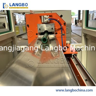 प्लास्टिक पीपीआर पाइप बाहर निकालना लाइन एबीबी इन्वर्टर डबल स्क्रू विभिन्न व्यास