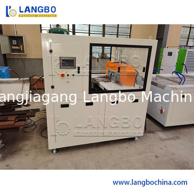 सीई डब्ल्यूपीसी प्रोफाइल एक्सट्रूज़न लाइन 100 - 150 केजी / एच उच्च उत्पादन क्षमता