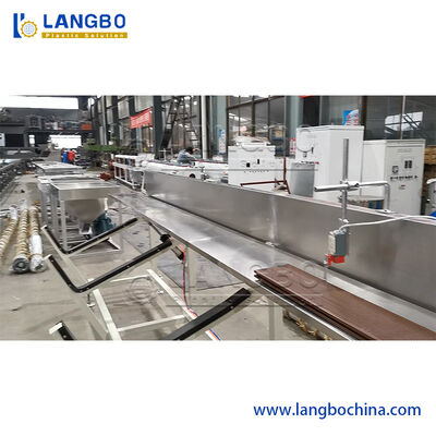 शंक्वाकार ट्विन स्क्रू एक्सट्रूडर के साथ विशेष डब्ल्यूपीसी वॉल पैनल उत्पादन लाइन