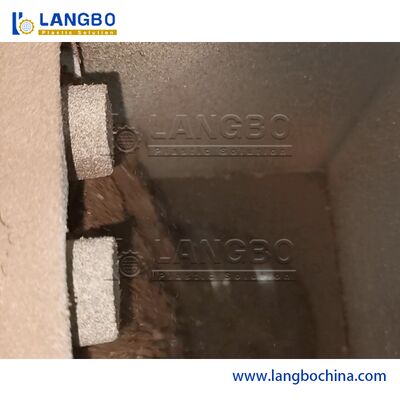 लोकप्रिय आसान संचालित WPC प्रोफ़ाइल एक्सट्रूज़न लाइन कम ऊर्जा खपत