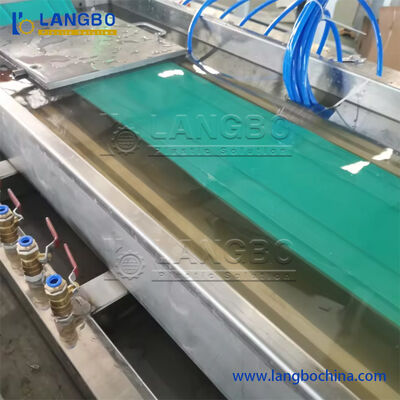 स्कर्टिंग बोर्ड और दीवार पैनल के लिए वाटरस्टॉप पीवीसी सजावटी प्रोफाइल