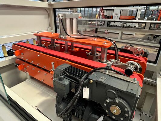 प्लास्टिक एक्सट्रूज़न मशीन प्लास्टिक उपकरण पीवीसी पीपी पीई पाइप एक्सट्रूडर पीवीसी पाइप बनाने की मशीन