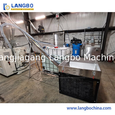 55/110 शंक्वाकार ट्विन स्क्रू एक्सट्रूडर 22KW मोटर पावर के साथ 1180mm केबल ट्रंकिंग के लिए पीवीसी प्रोफाइल एक्सट्रूज़न लाइन