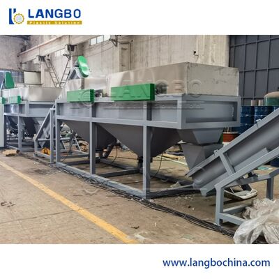 पेशेवर छर्रों मशीन पालतू पुनर्चक्रण लाइन सीमेंस ब्रांड मोटर