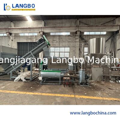 पीईटी बोतलों के पुनर्चक्रण के लिए 14 मिमी के फ्लेक आकार और 380 वी वोल्टेज के साथ 300-5000 किलोग्राम/घंटा की क्षमता वाली पीईटी पुनर्चक्रण लाइन