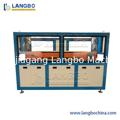 लकड़ी के समग्र प्लास्टिक पीवीसी फोम स्कर्टिंग बोर्ड प्रोफाइल एक्सट्रूडिंग मशीन उत्पादन लाइन