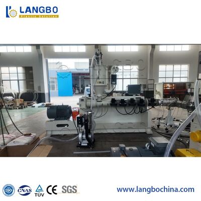 एचडीपीई पीई पाइप एक्सट्रूज़न लाइन 16-800 मिमी पाइप रेंज और 60-900 किग्रा क्षमता के साथ पानी और कंड्यूट पाइप के लिए