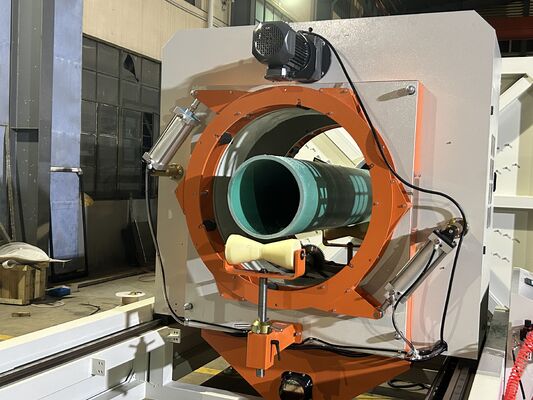 900KG/H 400-710mm प्लास्टिक यूपीवीसी बनाने वाली मशीन फैक्ट्री चीन में