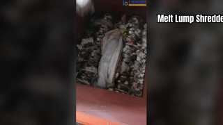 प्लास्टिक, लकड़ी, कागज और धातु के पुनर्चक्रण के लिए उच्च क्षमता वाली औद्योगिक श्रेडर मशीन